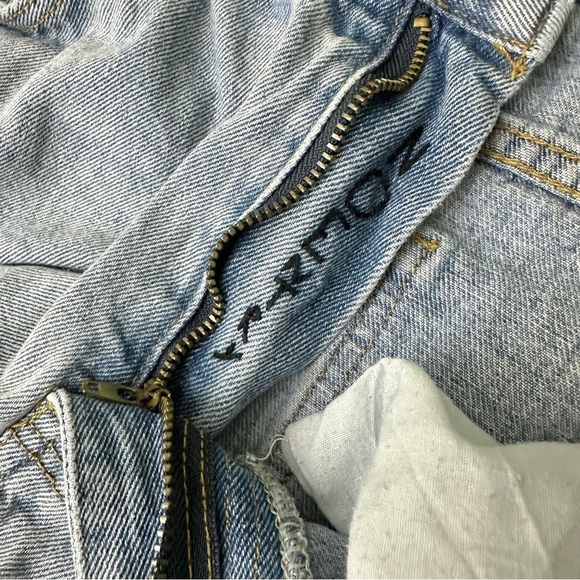 Nasty Gal Mom Jeans Blue Denim Lover No Entry Embroidered Women's Size 14 - Picture 4 of 12